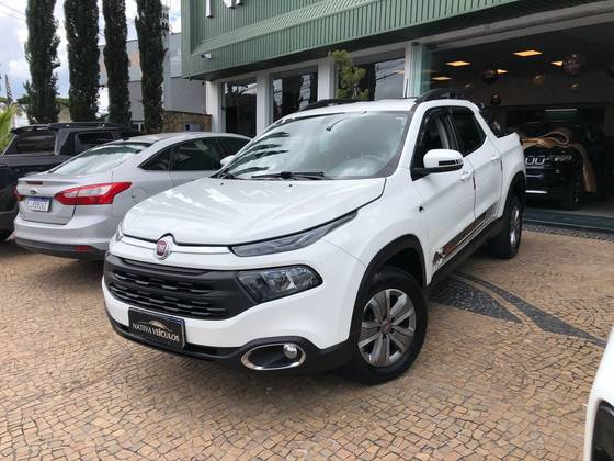 FIAT TORO 1.8 16V EVO FLEX FREEDOM AT6 FIAT TORO 1.8 16V EVO FLEX FREEDOM AT6